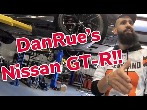 NFINITE VISITS THE SHOP HOUSTON