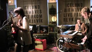 Blouse - Videotapes - Live at Iceland Airwaves 2012 - Kex hostel