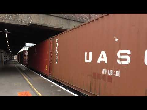 GBRF Class 66 no: 66725 @ Southampton Central {4M19} 12/05/2022.