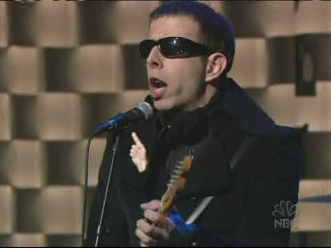 TV Live: The Mooney Suzuki - "In a Young Mans Mind" (Conan 2003)