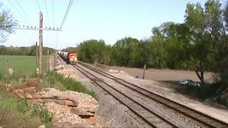 preview picture of video 'BNSF Emporia sub at Neosho Rapids KS 5-2-08 pt3'