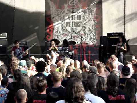 Flagitious Idiosyncrasy in the Dilapidation - live at OEF 2008