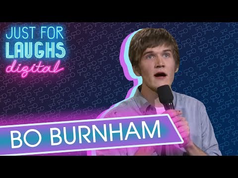 Bo Burnham: Poezie a smutná píseň o smutnění