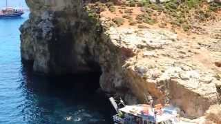 preview picture of video 'Crystal Lagoon jump - Malta - Comino Island - May 2013 -heading towards the tower'