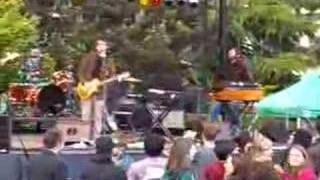 Aqueduct - Who Wanna Rock? (Live Seattle U, Quadstock 2007)