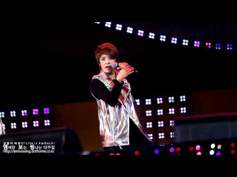 111001 happy concert amber