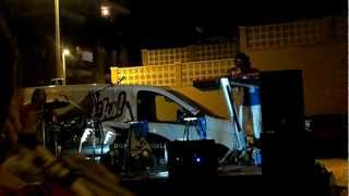 preview picture of video 'JD ROCK AND ROLL y batería de Alarmantiks! - Comida sana'