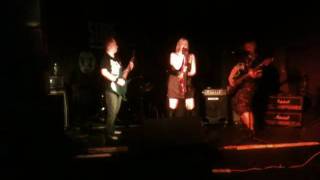Queen Misery - Scarlet&#39;s Wake @ The Central 27.5.2010