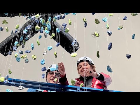 Un'opera d'arte in ricordo dell'incendio del Coop.fi di Firenze Ponte a Greve