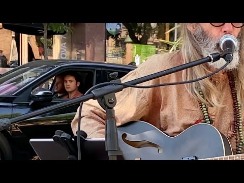 Busking in Tarragona Spain - ‘Gohn Be Fonky’