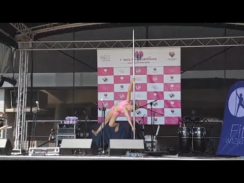 Pole dance Champion of Poland Oliwia