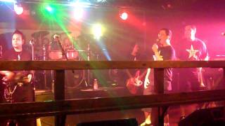 La Sombra de Tony Guerrero - Como No Te He De Querer