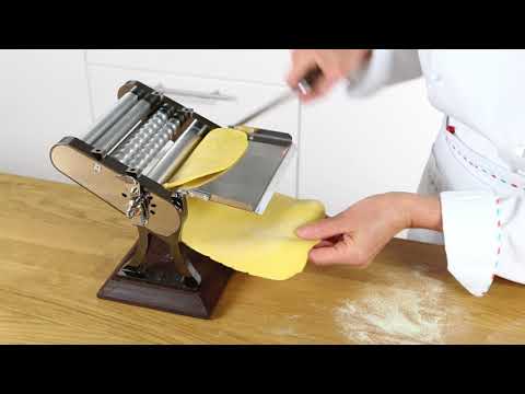 Homemade fresh pasta with Otello Limited Edition - Video tutorial