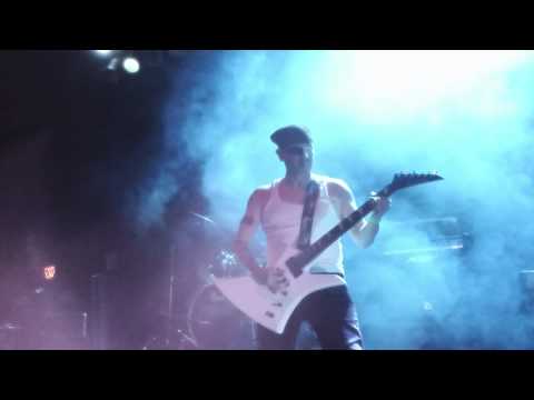 David"Scary"Perry.ShootToTheSky.Concert