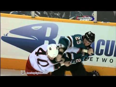 Jared Boll vs Ryane Clowe Nov 20, 2010 - San Jose feed