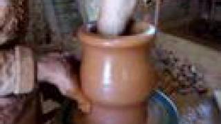 preview picture of video 'TANER YILMAZ   (Şakir usta show) ceramic,keramik,çamur sanatı,kırmızı kil'