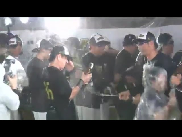 【日本シリーズ優勝祝勝会ノーカット版】熱男たちによる歓喜のビールかけ全部見せます 2015/10/29