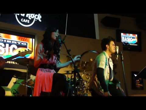 Anne Lorain y Mario Spinali cantan "Una vez más" (Básico 40 Panamá)