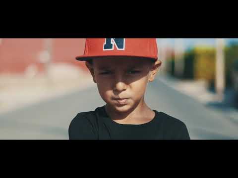 Junior K Ft. Pirolio - Llama al phone ( VIDEOCLIP )