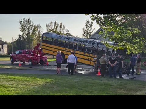 Minneapolis mother helps rescue 22 children from burning school bus