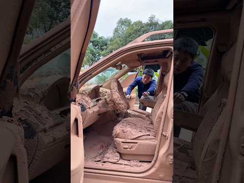 تحدّي تنظيف سيارة رونالدو الفاخرة مقابل 10,000 دولار! 🚗✨💰