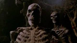 Uncle Kracker and Busta Rhymes - The Freaks Come Out at Night.mpg