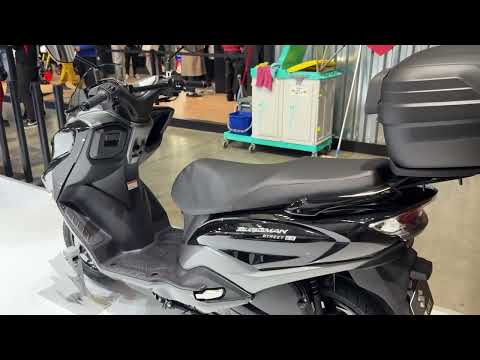 New Suzuki Burgman Street 125EX (2026) – The "Luxury" 125 Commuter? | Walkaround