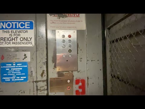INCREDIBLE Westinghouse Dry-Powered Hydraulic Freight Elevator @ Macy’s - Monroeville, PA
