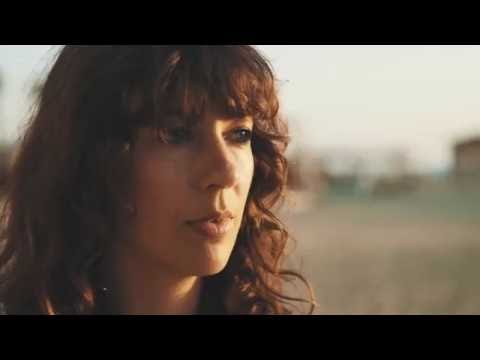 Techno, himmelsk mat och mattfynd med Pamela Bellafesta i Tel Aviv - We Have a Plan | Metro Mode