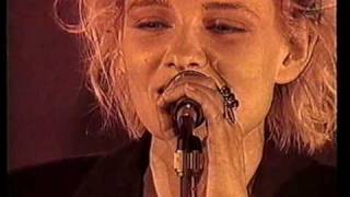 Eva Dahlgren - En blekt blondins resor - 04 Lev så