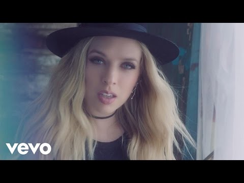 ZZ Ward - Help Me Mama (Official Video)