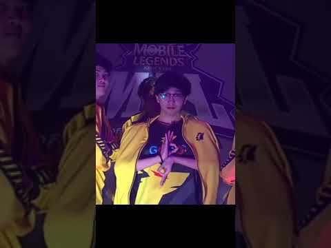 Ohmyveenus iconic entrance in mpl Philippines