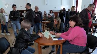Десетки безработни и работодатели се включиха в трудова борса в Смолян