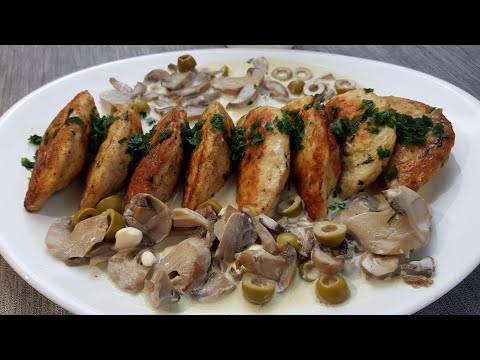 Croissants de Poulet Farcis avec une sauce blanche