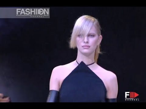 PACO RABANNE Fall Winter 2001 2002 Paris - Fashion Channel