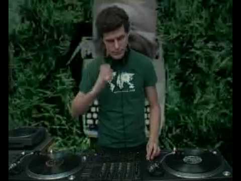 B-Voice vs Anrilov - RTS.FM.060109 (VJ Mix by Khz)