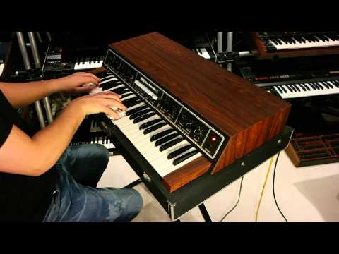 Korg Polyphonic Ensemble PE-2000