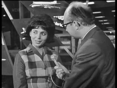 Carmela Corren - Einmal reicht uns das Glück seine Hände (aus "30 Minuten Aufenthalt") - Interview