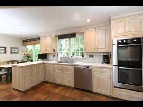 92 Old Colony Road, Wellesley, MA - Listed by Debi Benoit