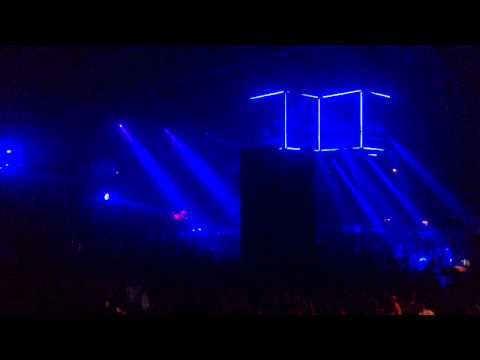 Pandemonium 03.12.2011 - The Outside Agency @ Sporthallen Zuid Amsterdam.MP4