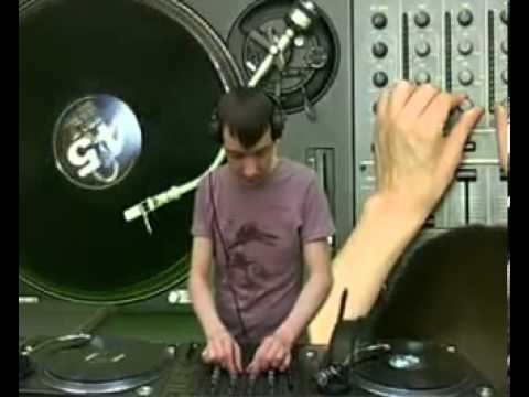 22:30:00 - Duhov @ RTS.FM Moscow Studio - 09.02.2010: DJ Set