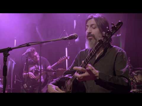 KORHAN FUTACI VE KARA ORKESTRA ft. İSMAİL TUNÇBİLEK - BİLMEDİĞİM NE ÇOK ŞEY VAR | LIVE PERFORMANCE