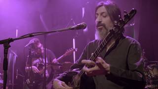 KORHAN FUTACI VE KARA ORKESTRA ft. İSMAİL TUNÇBİLEK - BİLMEDİĞİM NE ÇOK ŞEY VAR | LIVE PERFORMANCE