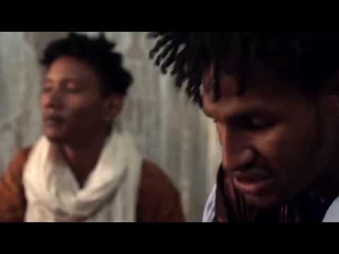 Mdou Moctar - Tahoultine (from Akounak Tedalat Taha Tazoughai)