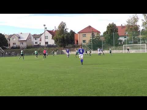 Sporný zákrok Tadeáše Koudele na Tondu Vlčka byla to pentle?