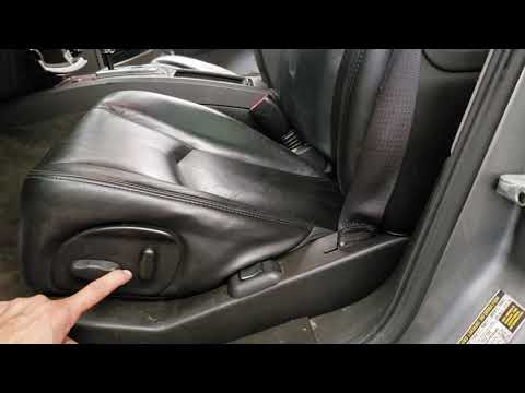 FOR SALE - 19H1028 - 2004 Cadillac SRX - Left Driver Side Front Power Seat