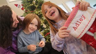 Adley & Niko help decorate our FAMiLY TREE!! Snowy Elf is back for Christmas.. magic morning of fun