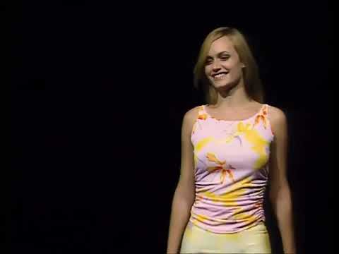 Gianni Versace women's spring summer 1999 fashion show