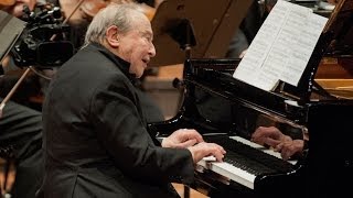 Menahem Pressler making his debut with the Berliner Philharmoniker