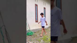 Download lagu Farel prayoga gak pakai sendal #short #shorts mp3